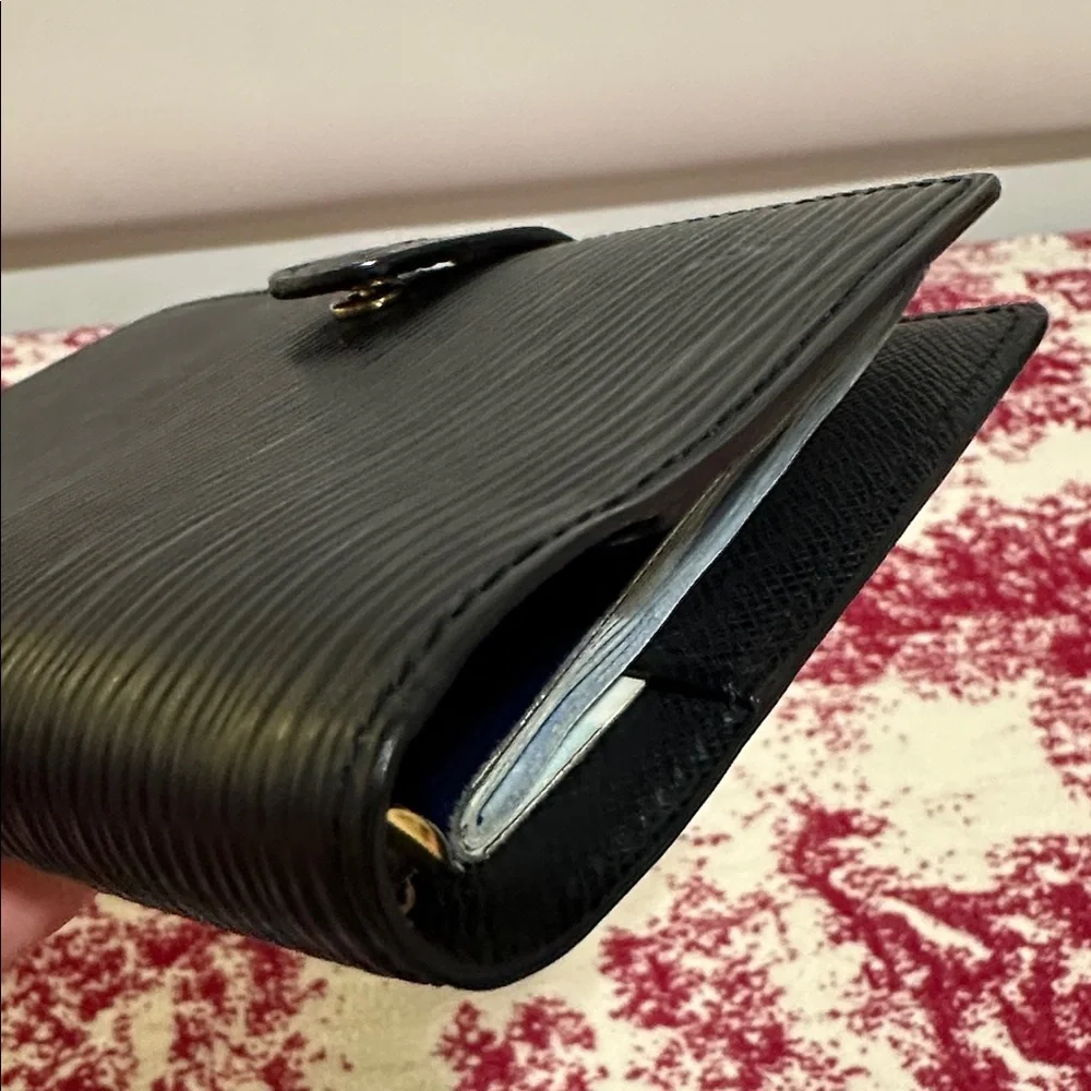 Louis Vuitton Black Leather Passport Cover/Agenda PM - Picture 6 of 15